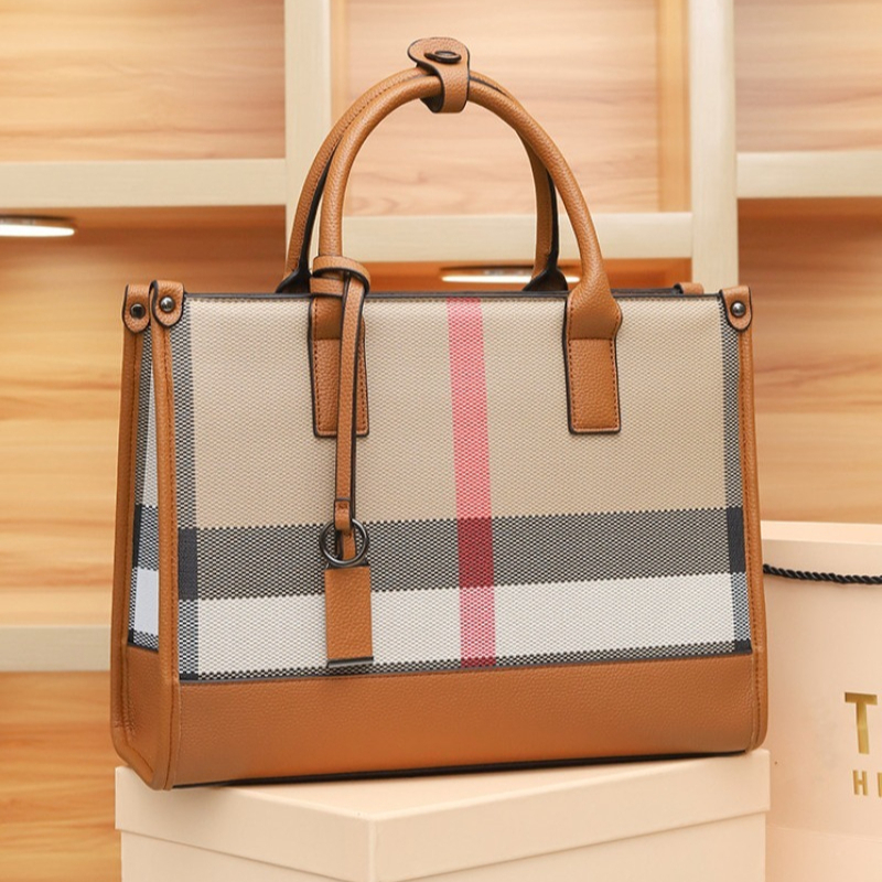 Premium Leather Messenger Bag  - Women Bags Premium Brands incelemesi ve fiyatı